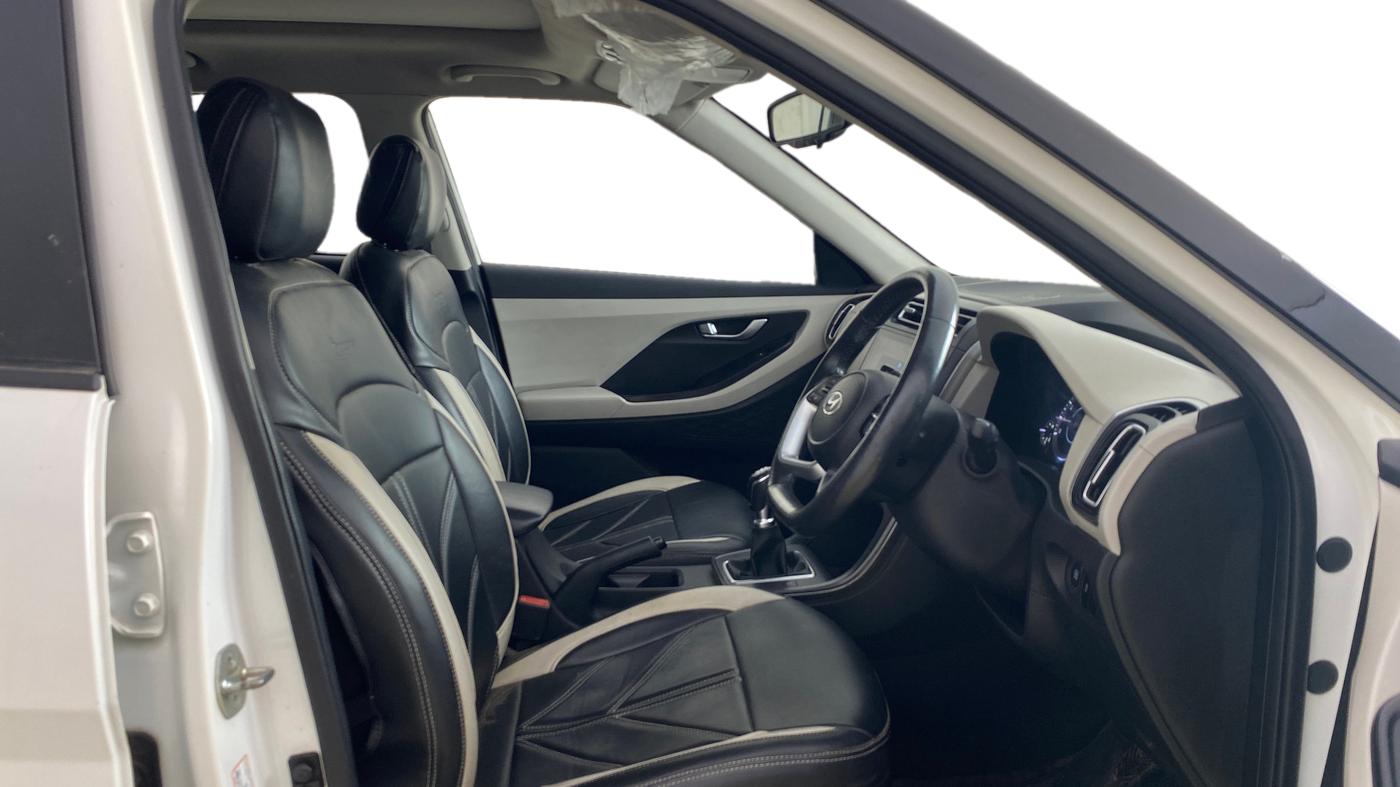 2023 Hyundai Creta SX 1.5 PETROL, Petrol, Manual, 1,05,308 km, Right Side Front Door Cabin