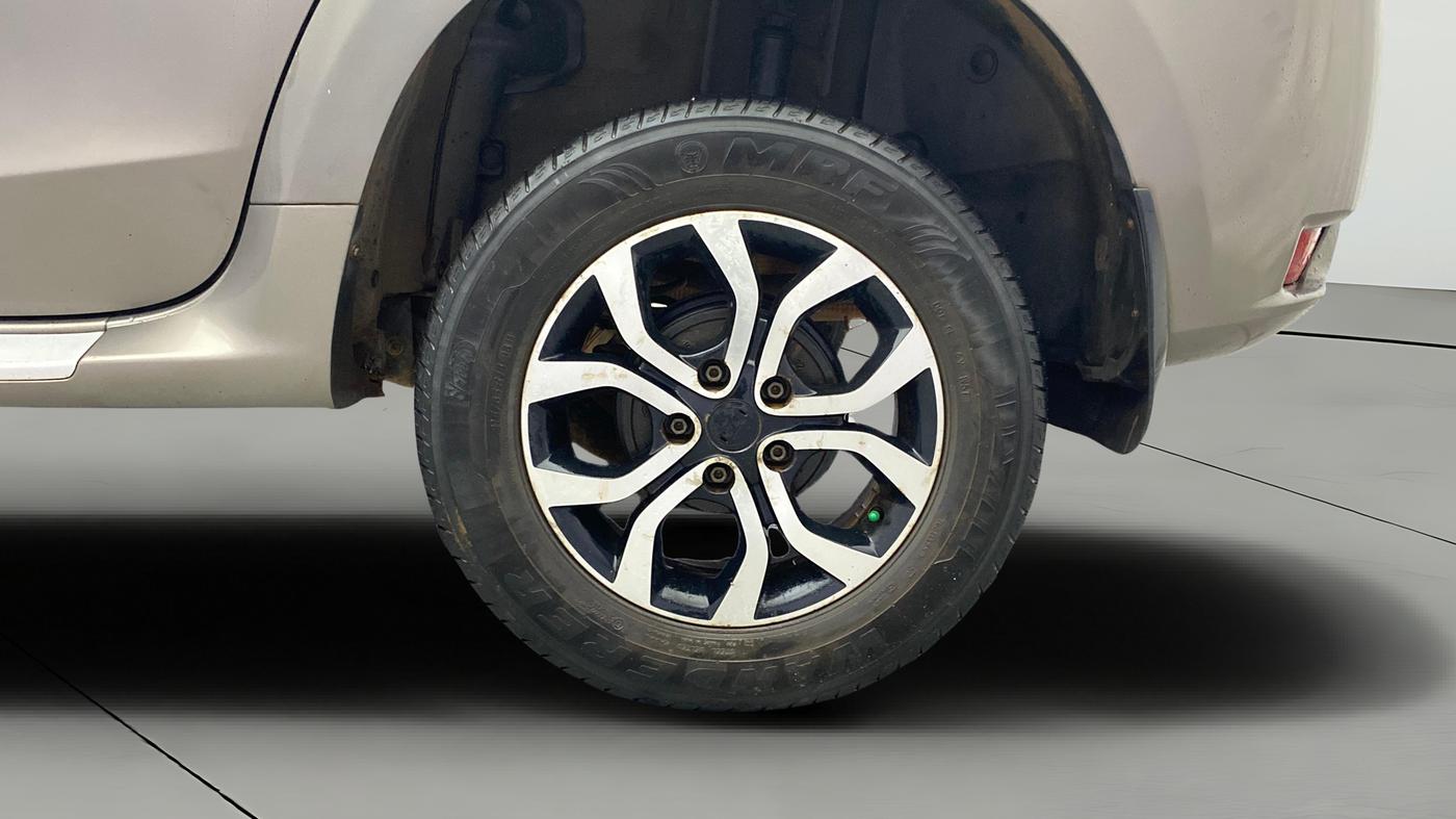 2013 Nissan Terrano XV D THP PREMIUM 110 PS, Diesel, Manual, 92,536 km, Left Rear Wheel