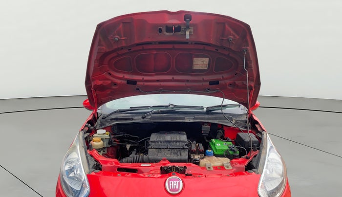 2015 Fiat Punto EVO DYNAMIC 1.2, Petrol, Manual, 1,00,877 km, Open Bonet