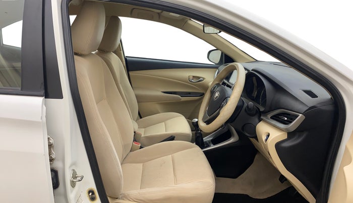2018 Toyota YARIS V MT, Petrol, Manual, 1,27,552 km, Right Side Front Door Cabin