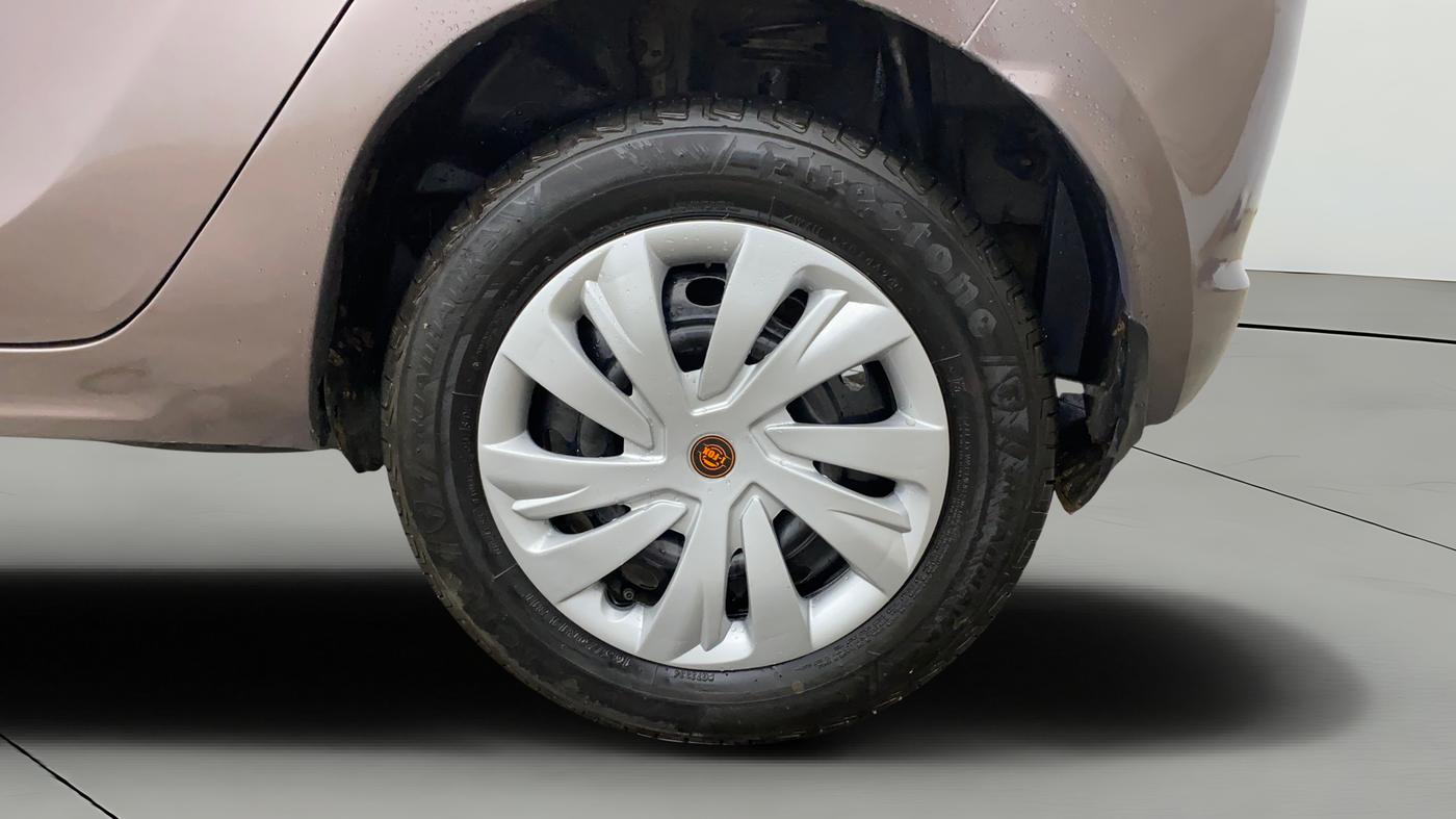 2017 Tata Tiago XZ PETROL, Petrol, Manual, 66,156 km, Left Rear Wheel