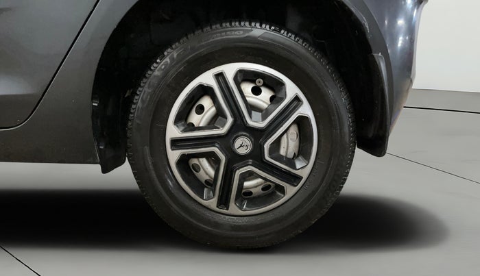 2021 Tata ALTROZ XE PETROL, Petrol, Manual, 38,819 km, Left Rear Wheel
