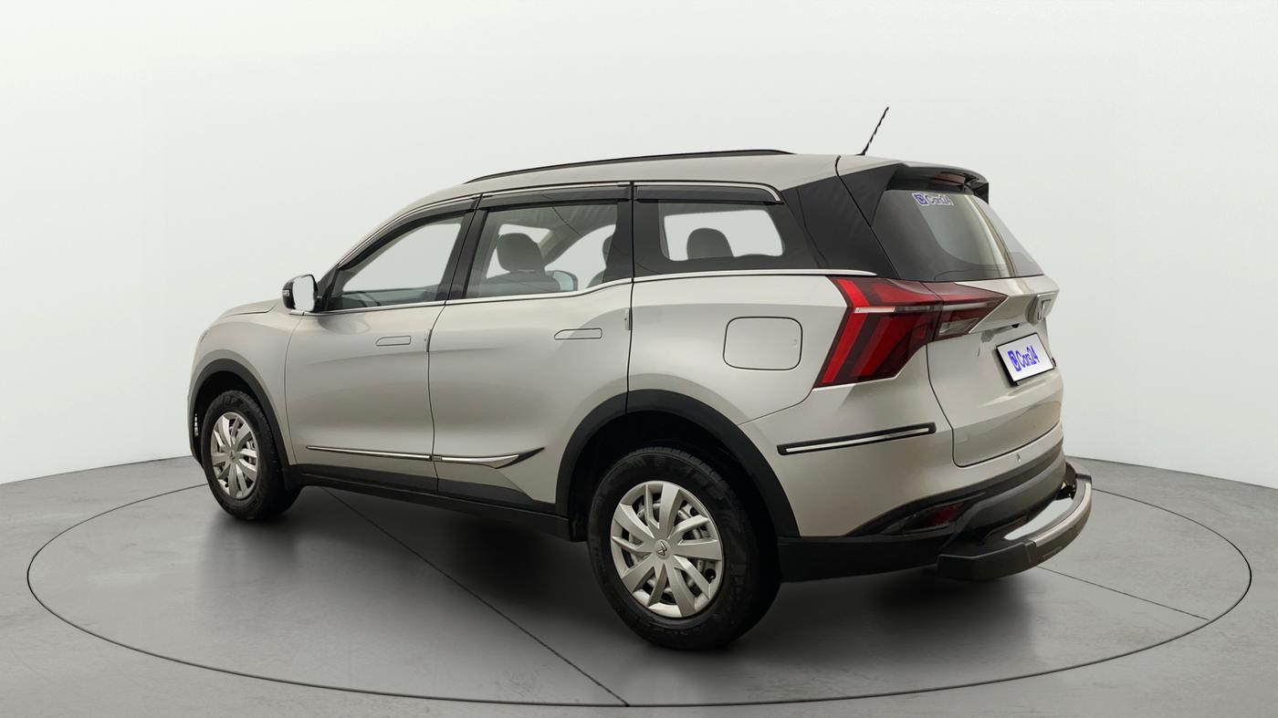 2024 Mahindra XUV700 MX P MT 5 STR, Petrol, Manual, 18,479 km, Left Back Diagonal