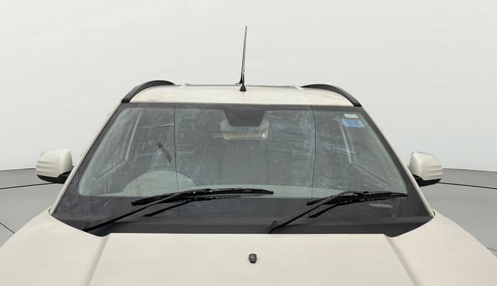 2016 Mahindra Kuv100 K8 6 STR, CNG, Manual, 22,314 km, Front Windshield