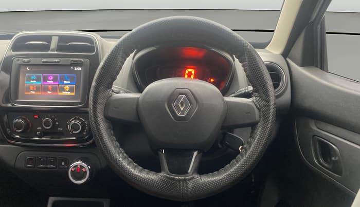 2017 Renault Kwid RXT 1.0 AMT, Petrol, Automatic, 59,705 km, Steering Wheel Close Up
