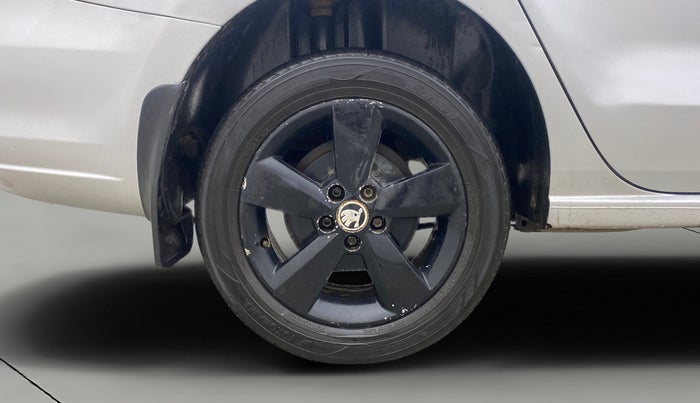 2015 Skoda Rapid 1.5 TDI CR ELEGANCE AT, Diesel, Automatic, 94,541 km, Right Rear Wheel