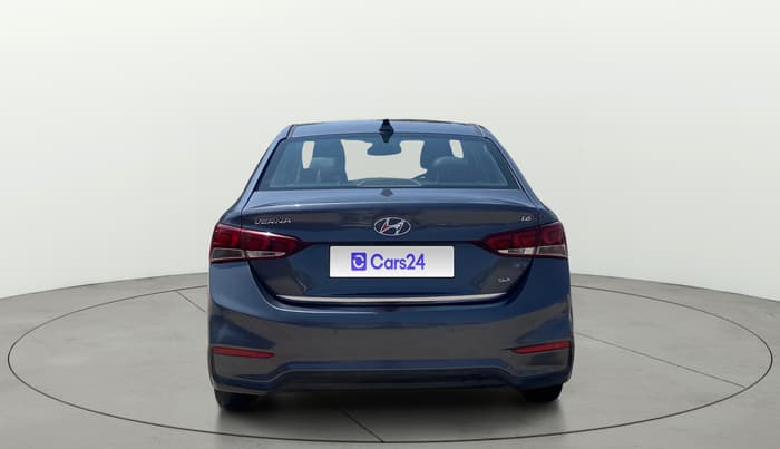 2017 Hyundai Verna 1.6 VTVT SX (O) AT, Petrol, Automatic, 1,07,501 km, Back/Rear