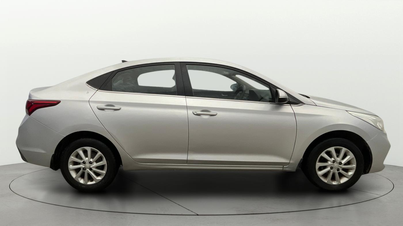 2017 Hyundai Verna 1.6 EX VTVT AT, Petrol, Automatic, 86,858 km, Right Side View