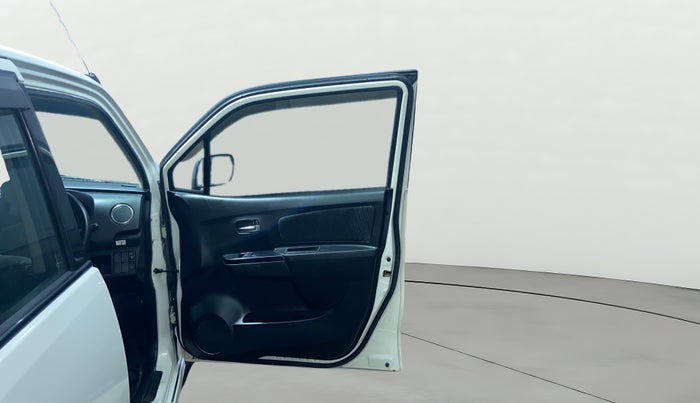 2013 Maruti Wagon R Stingray LXI, Petrol, Manual, 52,145 km, RHS Front Door