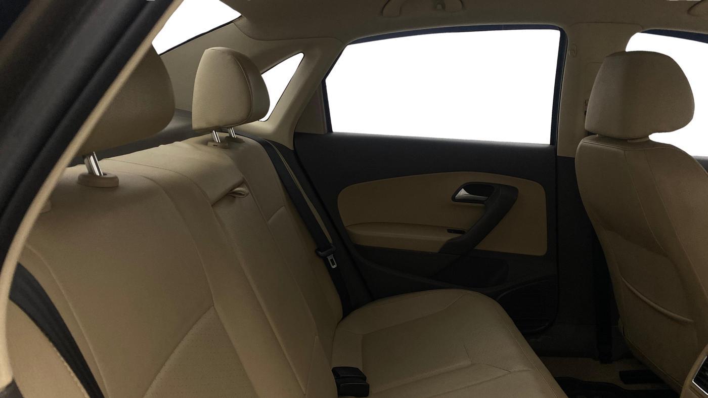2016 Volkswagen Vento HIGHLINE PETROL AT, Petrol, Automatic, 59,101 km, Right Side Rear Door Cabin
