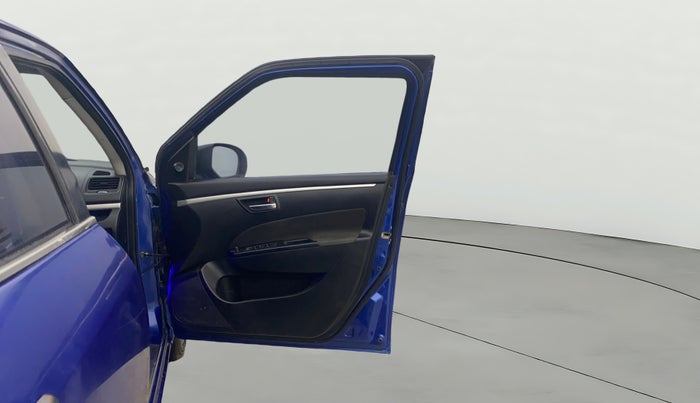 2013 Maruti Swift VXI, Petrol, Manual, 1,08,127 km, RHS Front Door