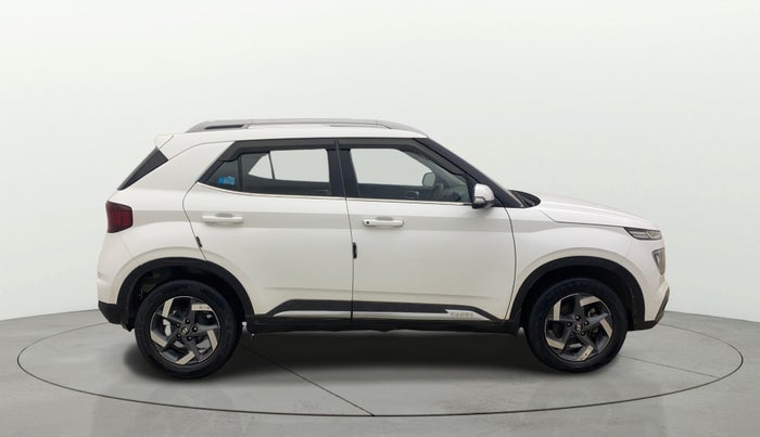 2021 Hyundai VENUE SX 1.5 CRDI, Diesel, Manual, 30,409 km, Right Side View