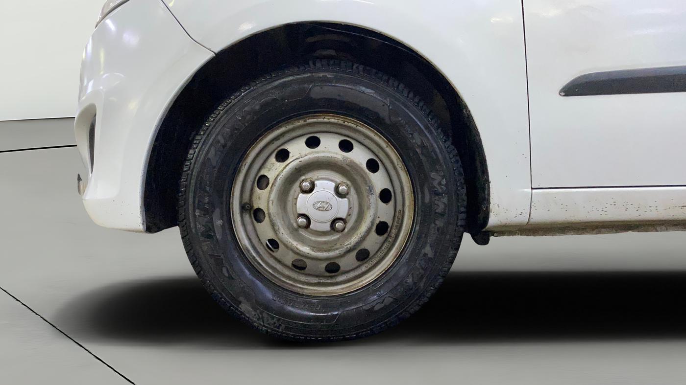 2013 Hyundai i10 ERA 1.1, Petrol, Manual, 1,03,603 km, Left Front Wheel