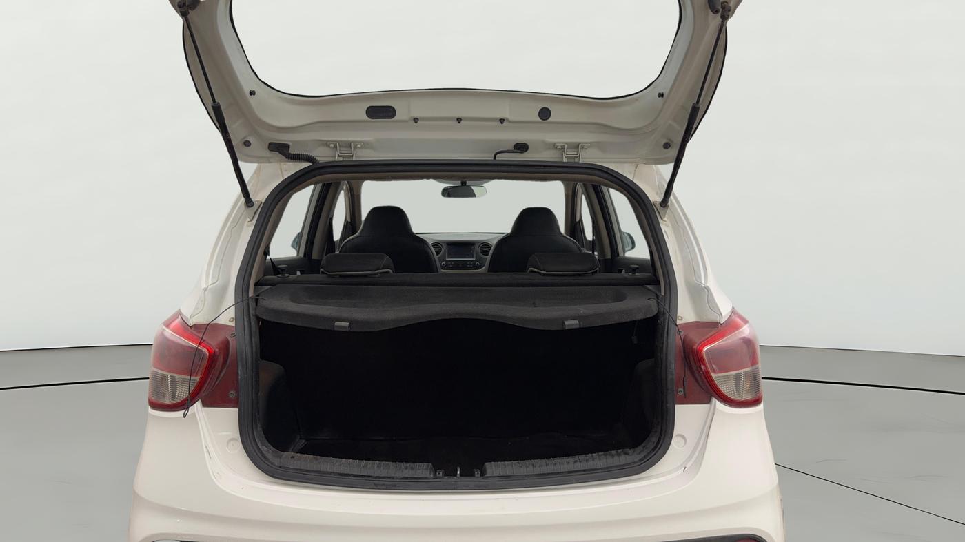2018 Hyundai Grand i10 ASTA 1.2 KAPPA VTVT, Petrol, Manual, 97,535 km, Boot Open Zoomed View