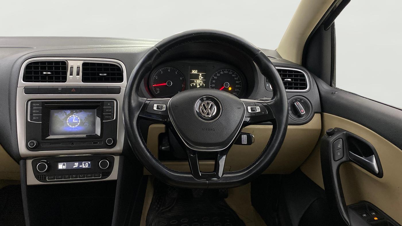 2016 Volkswagen Ameo HIGHLINE1.2L, Petrol, Manual, 42,037 km, Steering Wheel Close Up