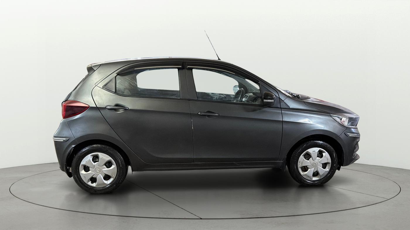 2023 Tata Tiago XT (O) PETROL, CNG, Manual, 49,591 km, Right Side View
