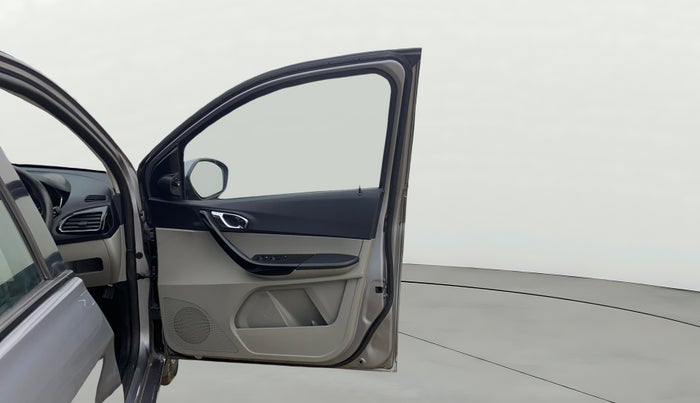 2019 Tata Tiago XZ PETROL, Petrol, Manual, 68,233 km, RHS Front Door