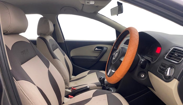 2013 Volkswagen Polo HIGHLINE DIESEL, Diesel, Manual, 71,850 km, Right Side Front Door Cabin