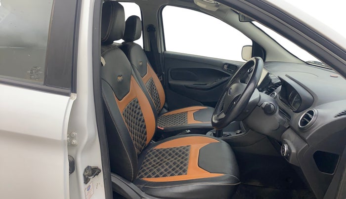 2019 Ford New Figo TITANIUM 1.2 PETROL MT, Petrol, Manual, 1,01,867 km, Right Side Front Door Cabin