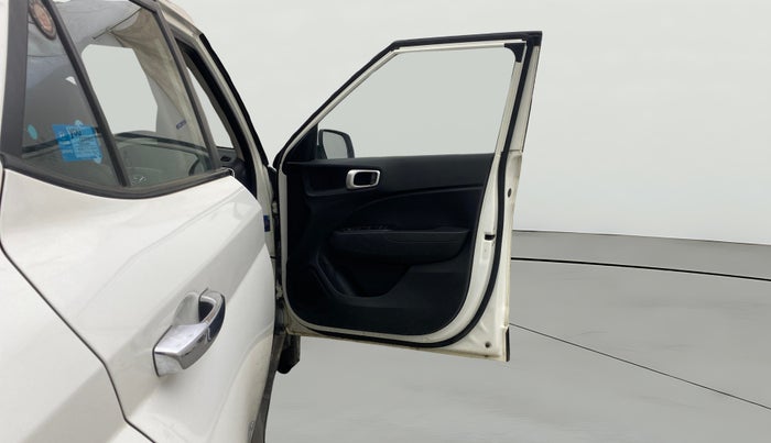 2019 Hyundai VENUE SX PLUS 1.0 TURBO DCT, Petrol, Automatic, 32,201 km, RHS Front Door