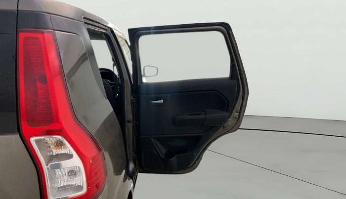 2022 Maruti New Wagon-R ZXI 1.2 AMT, Petrol, Automatic, 25,534 km, RHS Rear Door