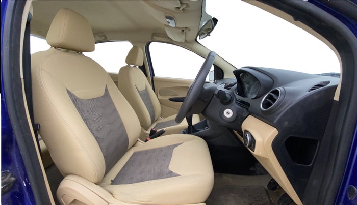 2017 Ford Figo Aspire TITANIUM 1.2 PETROL, Petrol, Manual, 90,733 km, Right Side Front Door Cabin