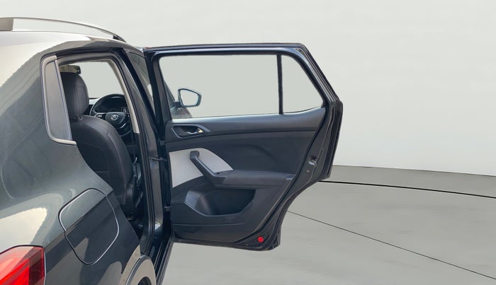 2022 Skoda KUSHAQ AMBITION 1.0L TSI MT, Petrol, Manual, 49,014 km, RHS Rear Door