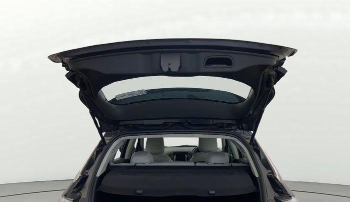 2018 Jeep Compass LIMITED 1.4 PETROL AT, Petrol, Automatic, 67,599 km, Boot Door Open