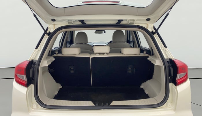 2022 Mahindra XUV300 W8 (O) 1.2 PETROL AMT, Petrol, Automatic, 30,355 km, Boot Open Zoomed View