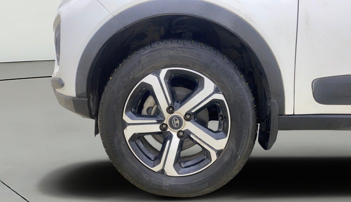 2021 Tata NEXON XZA PLUS SUNROOF PETROL, Petrol, Automatic, 30,098 km, Left Front Wheel