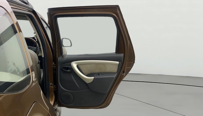 2013 Renault Duster RXL PETROL, Petrol, Manual, 1,12,488 km, RHS Rear Door