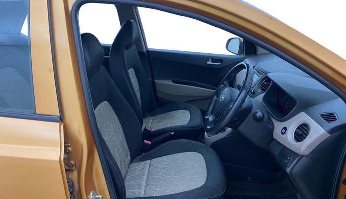 2015 Hyundai Grand i10 ASTA AT 1.2 KAPPA VTVT, Petrol, Automatic, 52,112 km, Right Side Front Door Cabin