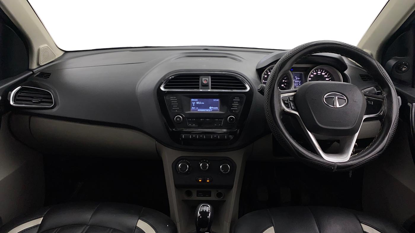 2016 Tata Tiago XZ PETROL, Petrol, Manual, 65,245 km, Dashboard