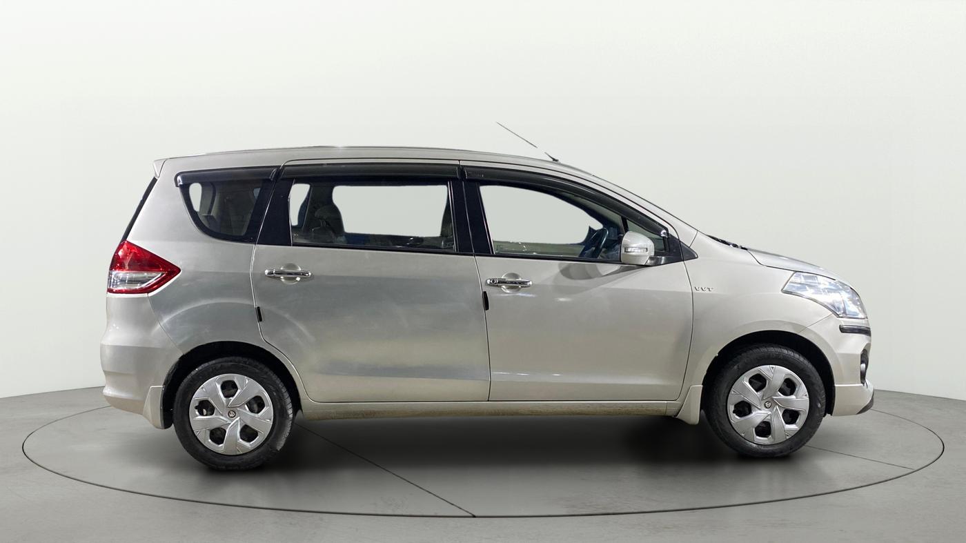 2017 Maruti Ertiga VXI, Petrol, Manual, 34,899 km, Right Side View