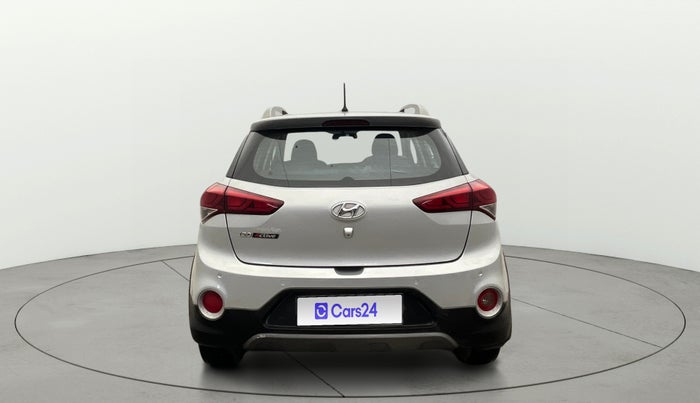 2015 Hyundai i20 Active 1.2 SX, Petrol, Manual, 92,820 km, Back/Rear