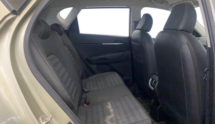 2020 KIA SONET HTK PLUS 1.5, Diesel, Manual, 44,130 km, Right Side Rear Door Cabin