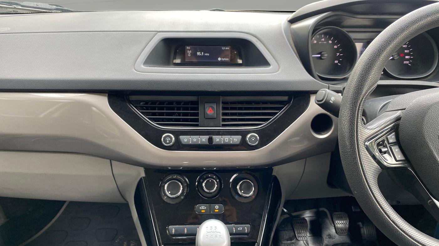 2019 Tata NEXON XM PETROL, Petrol, Manual, 11,124 km, Air Conditioner