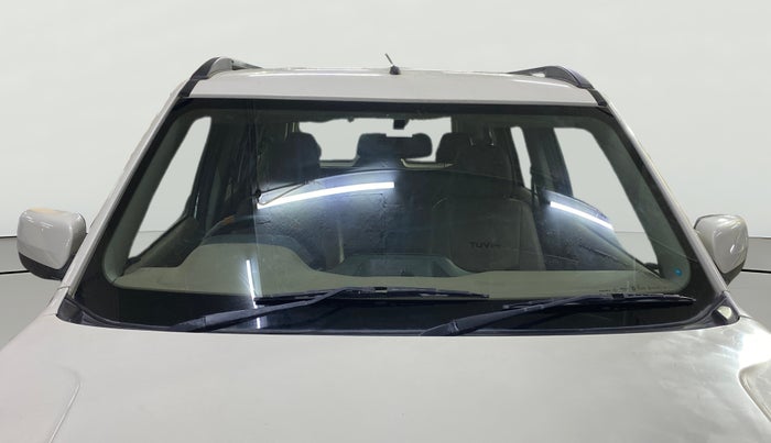 2018 Mahindra TUV300 T6 PLUS, Diesel, Manual, 57,016 km, Front Windshield