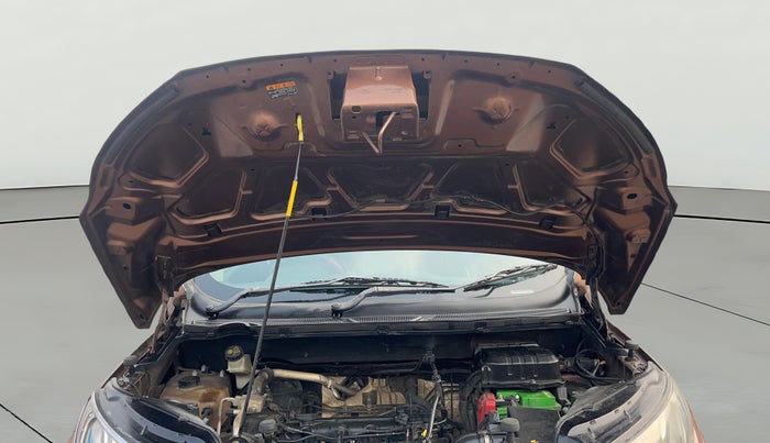 2017 Ford Ecosport TITANIUM 1.5L PETROL, Petrol, Manual, 1,22,866 km, Open Bonet