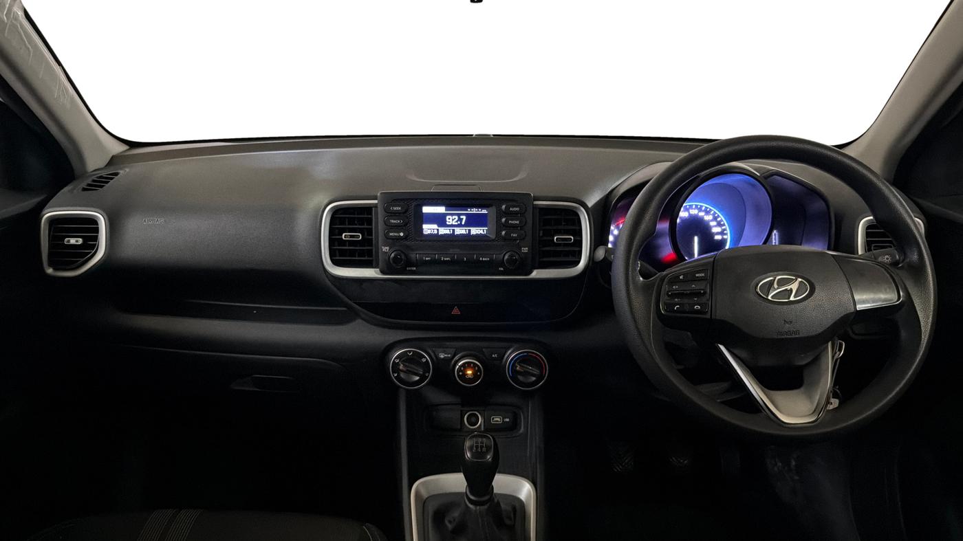 2021 Hyundai VENUE S 1.2, Petrol, Manual, 53,582 km, Dashboard