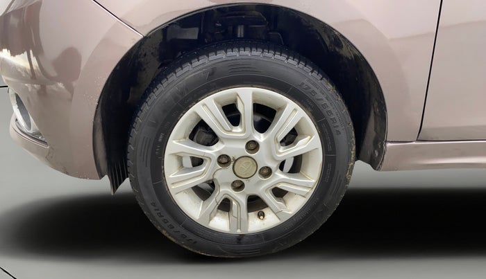 2018 Tata Tiago XZ PETROL, Petrol, Manual, 90,759 km, Left Front Wheel