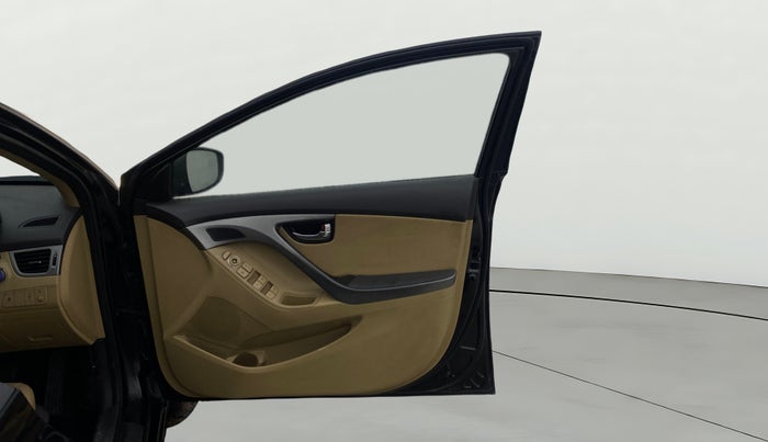 2014 Hyundai New Elantra 1.6 SX AT DIESEL, Diesel, Automatic, 1,02,277 km, RHS Front Door