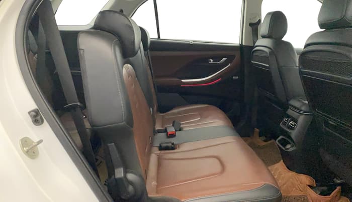 2021 Hyundai ALCAZAR PLATINUM 1.5 MT 7STR, Diesel, Manual, 48,793 km, Right Side Rear Door Cabin