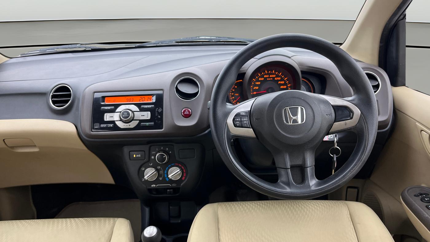 2013 Honda Amaze 1.5L I-DTEC S, Diesel, Manual, 86,125 km, Steering Wheel Close Up