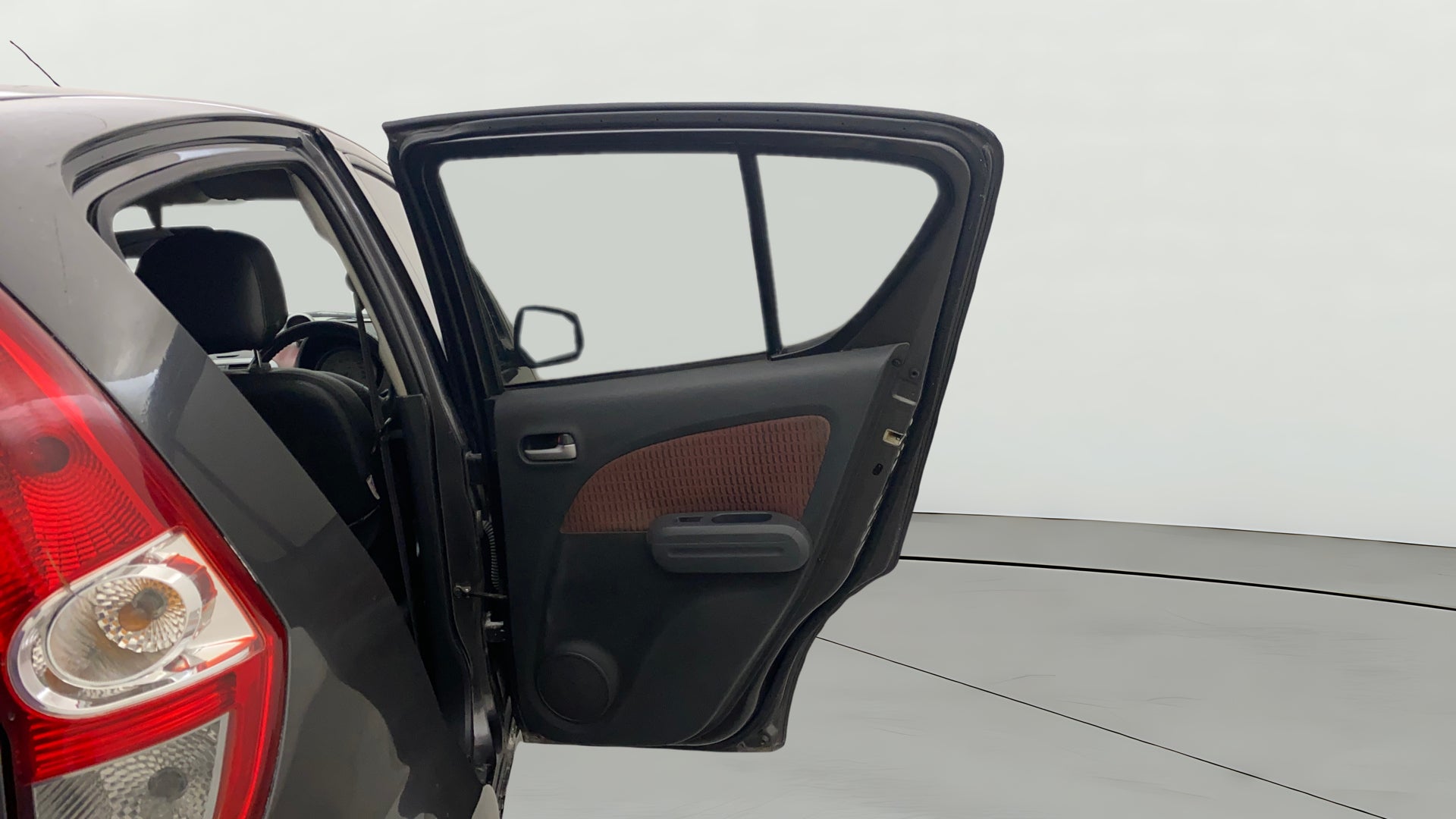 camera-RHS-Rear-Door