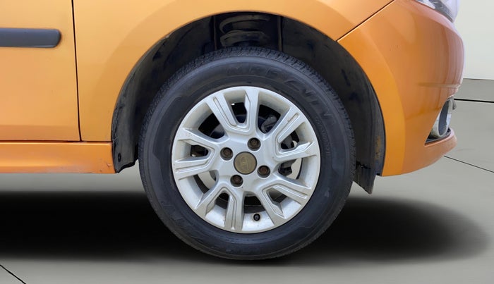2018 Tata Tiago XZA PETROL, Petrol, Automatic, 23,525 km, Right Front Wheel