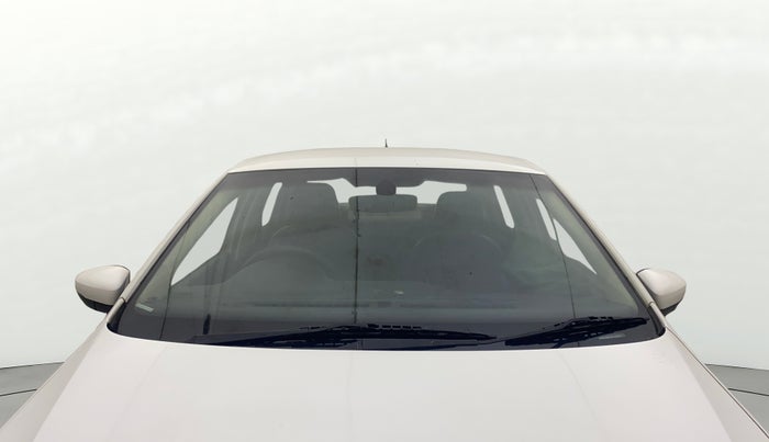 2016 Volkswagen Ameo HIGHLINE PLUS 1.5L 16 ALLOY, Diesel, Manual, 1,25,903 km, Front Windshield