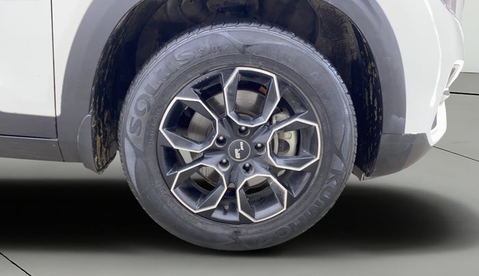 2022 KIA SELTOS HTK PLUS 1.5, Petrol, Manual, 41,707 km, Right Front Wheel