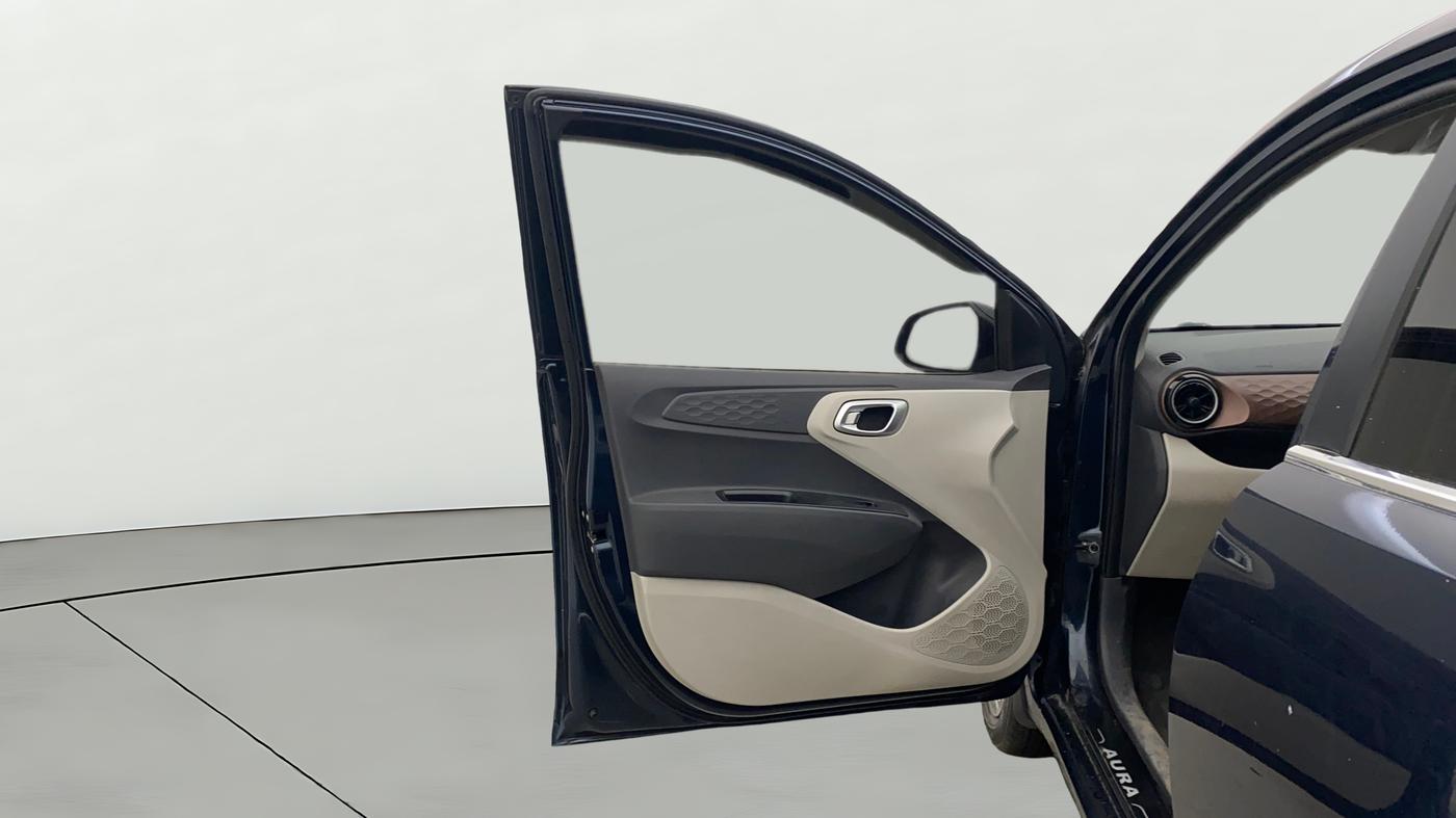 2022 Hyundai AURA SX 1.2 CNG, CNG, Manual, 58,723 km, LHS Front Door