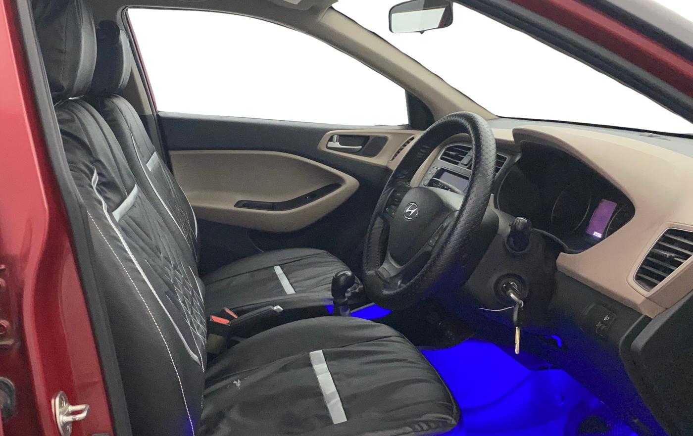 2019 Hyundai Elite i20 SPORTZ PLUS 1.2, Petrol, Manual, 31,783 km, Right Side Front Door Cabin